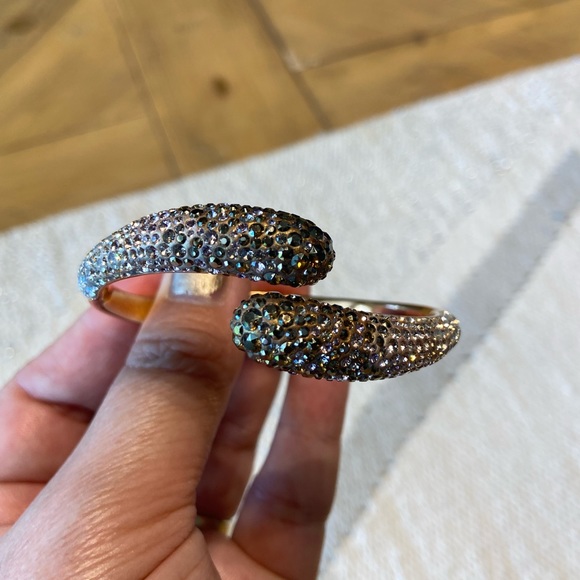 SOLD!!!Swarovski ombre bracelet - Picture 9 of 15